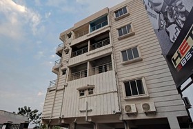 Newtown Galaxy by OYO Rooms