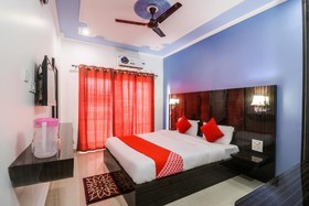 Niloy Guest House By OYO Rooms