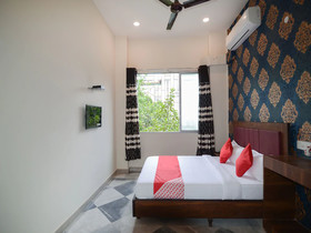 OYO 13641 Elgin Terrace