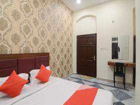 OYO 13641 Elgin Terrace