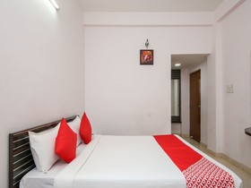 OYO 1760 Salt Lake Sector 1