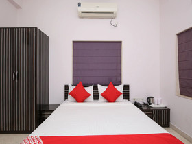 OYO 1760 Salt Lake Sector 1