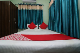 OYO 22042 Executive Guest House