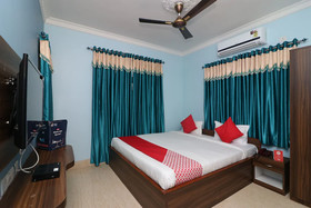OYO 22042 Executive Guest House