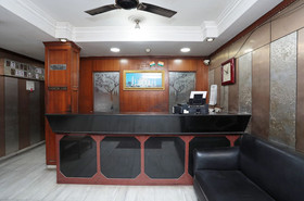 OYO 26143 Hotel Abedin