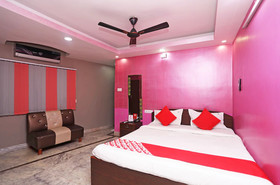 OYO 7741 Hotel Hamza International