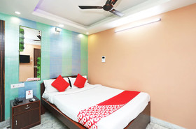 OYO 7741 Hotel Hamza International