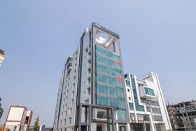 OYO Townhouse 120 The Axis