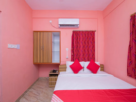 Silver Inn By OYO Rooms