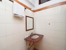 Silver Woods by OYO Rooms