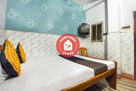 Taj Guest House by OYO Rooms