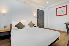 The Royal Retreat by OYO Rooms