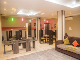 Urban Guest House by OYO Rooms