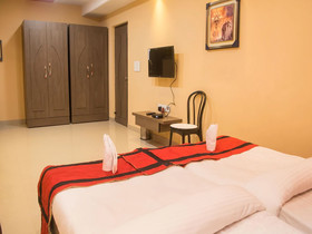 Urban Guest House by OYO Rooms