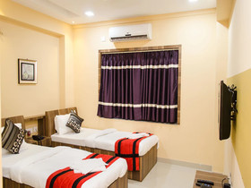 Urban Guest House by OYO Rooms