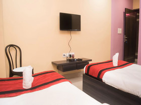 Urban Guest House by OYO Rooms