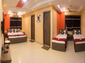 Urban Guest House by OYO Rooms