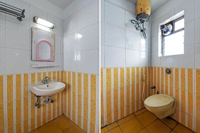 Vaishali Guest House by OYO Rooms