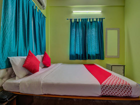 VIP Palace By OYO Rooms