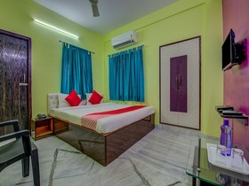 VIP Palace By OYO Rooms