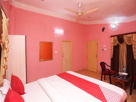 Golden Sea Queen Beach Resort By OYO Rooms