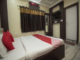 Classic Lodge By OYO Rooms