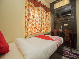 Classic Lodge By OYO Rooms