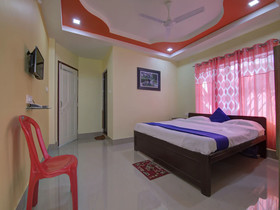 Dhaka Lodge  By OYO Rooms