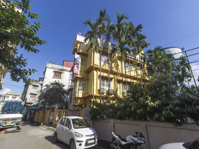 Dhaka Lodge  By OYO Rooms