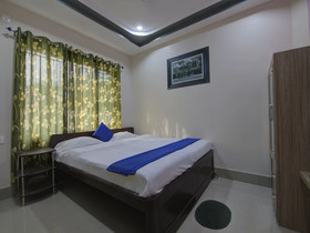 Dhaka Lodge  By OYO Rooms