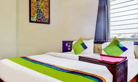 Gupta's Hotel by Treebo