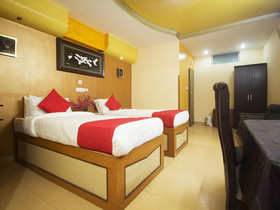 Hotel Golden Moments