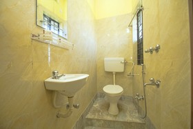 Hotel Kshounish Residency By OYO Rooms