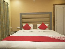 Sudhriti Hotel By OYO Rooms