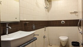 Hotel Binapani Deluxe 1