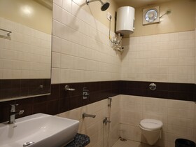 Hotel Binapani Deluxe 1