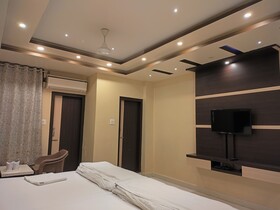 Hotel Binapani Deluxe 1