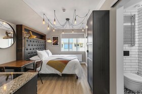 ODDSSON Downtown Hotel