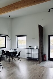 iStay Cottages