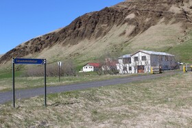 Skammidalur Guesthouse