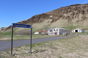 Skammidalur Guesthouse