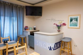 Snowake House