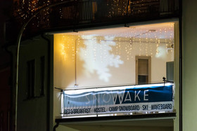 Snowake House