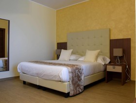 Eden Hotel Residence