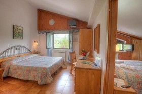 Hotel Iris