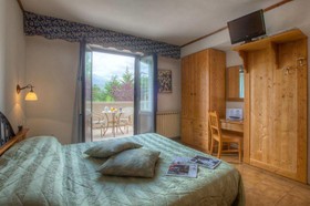 Hotel Iris