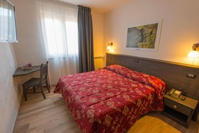 Hotel Iris