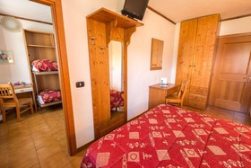 Hotel Iris
