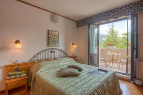 Hotel Iris