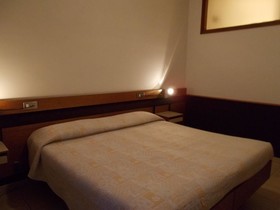 Hotel Holidays
